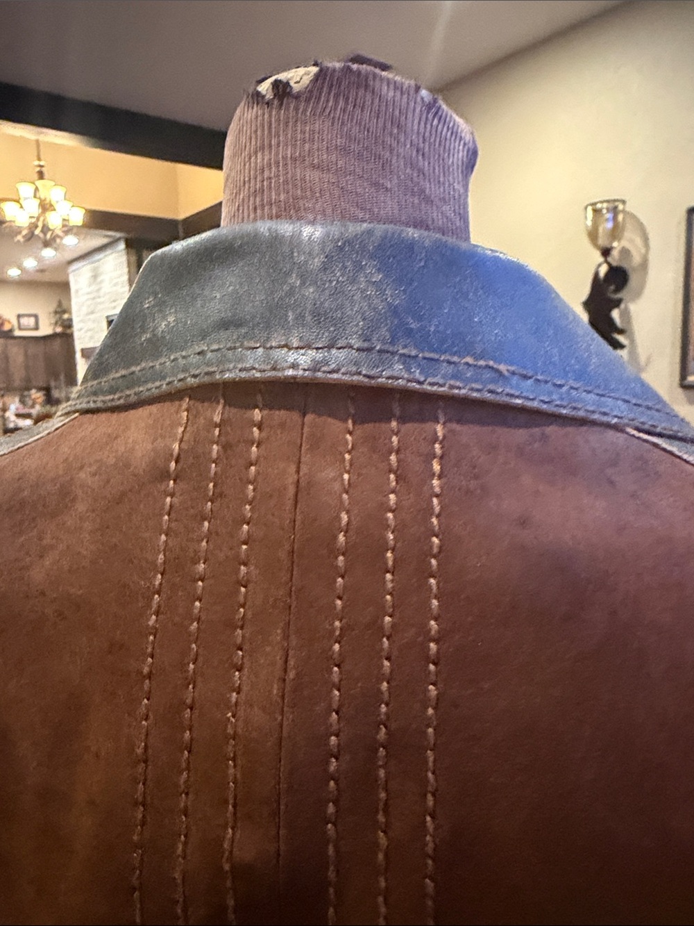 Cripple Creek Suede Western-Style Brown Jacket w/Leather Studded Trim/Concho Bck - Picture 11 of 15
